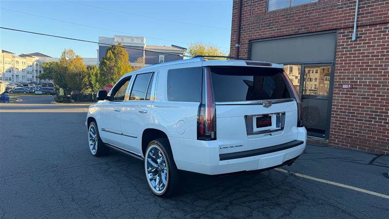 Used 2020 Cadillac Escalade Platinum AWD/4WD image 18