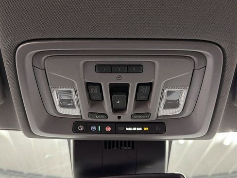 Used 2026 GMC Sierra 1500 SLT AWD/4WD image 44