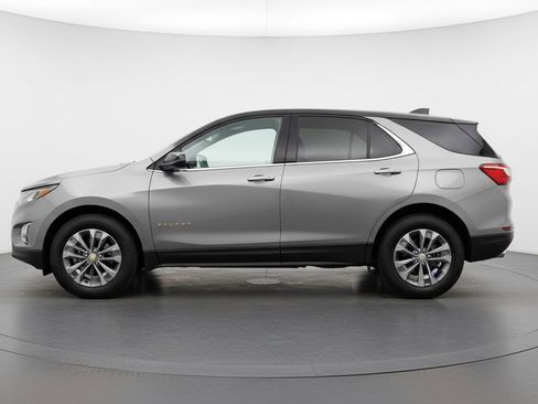Used 2025 Chevrolet Equinox LT FWD image 5