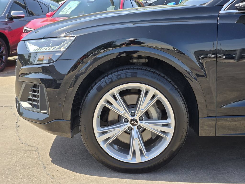 Certified 2023 Audi Q8 Premium Plus w/ Premium Plus Package AWD/4WD image 13