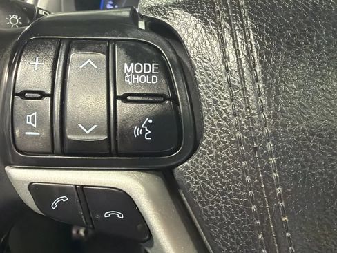 Used 2018 Toyota Highlander Limited Platinum AWD/4WD image 20
