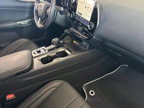 Used 2024 Lexus NX 350 F Sport AWD/4WD image 13