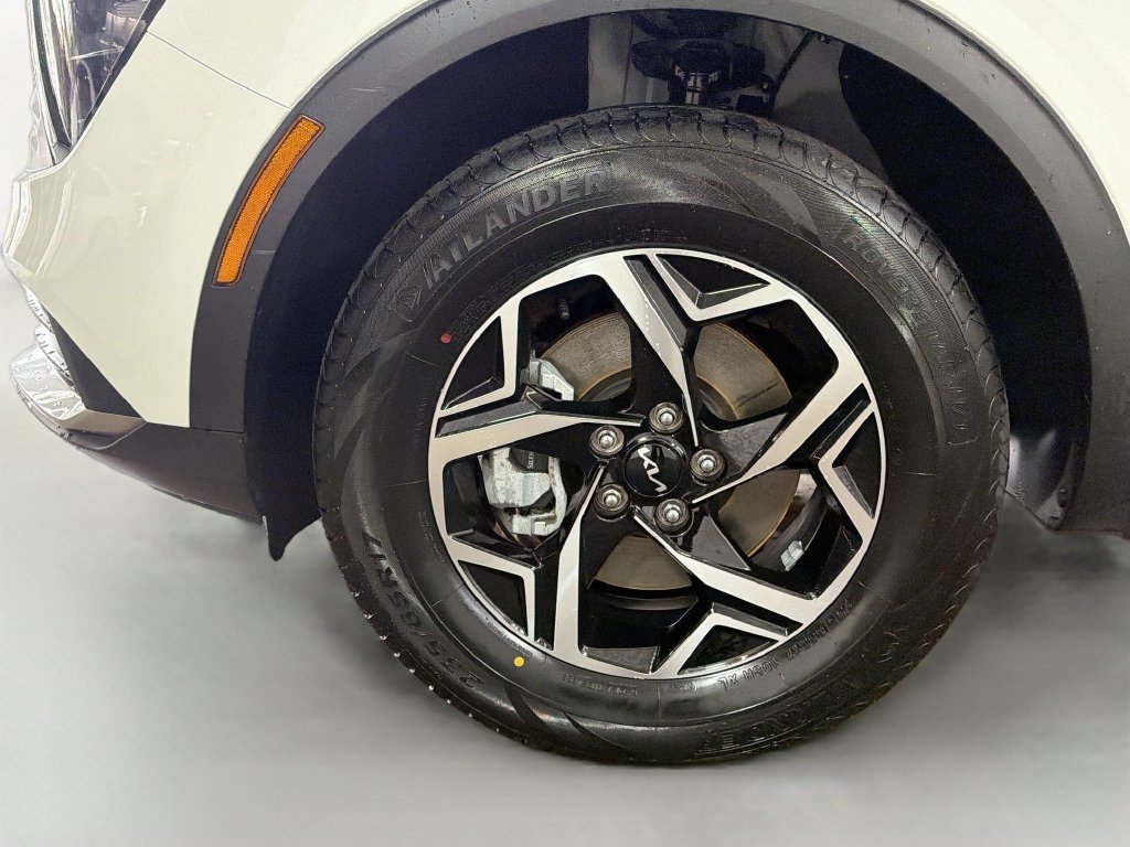 Used 2023 Kia Sportage LX AWD/4WD image 31