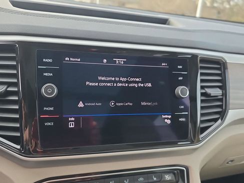 Used 2021 Volkswagen Atlas SEL image 25