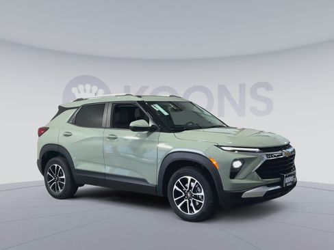 New 2026 Chevrolet TrailBlazer LT w/ Convenience Package AWD/4WD image 2