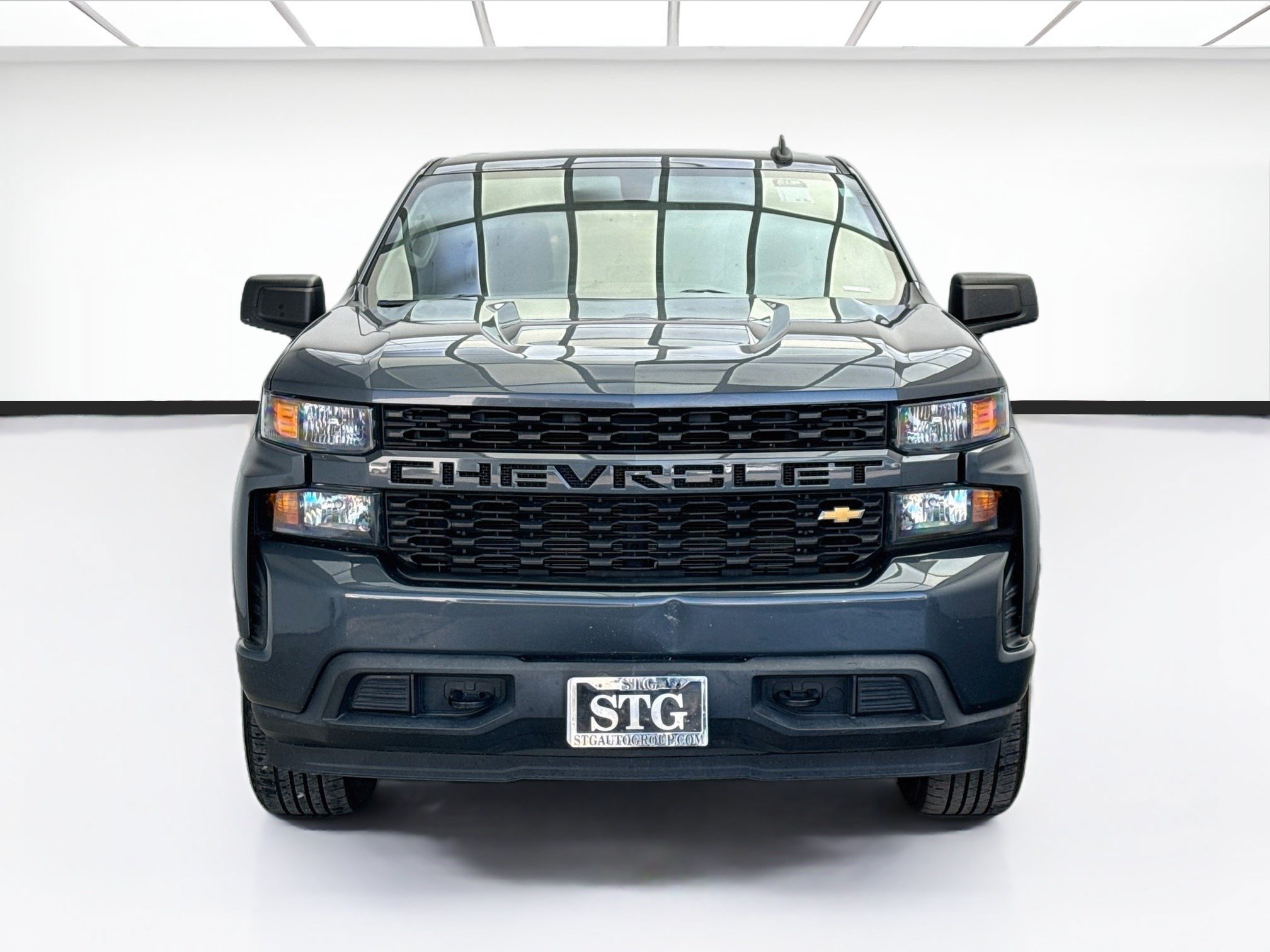 Used 2021 Chevrolet Silverado 1500 Custom RWD image 2