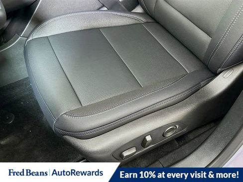 New 2026 Chevrolet Equinox EV LT image 18