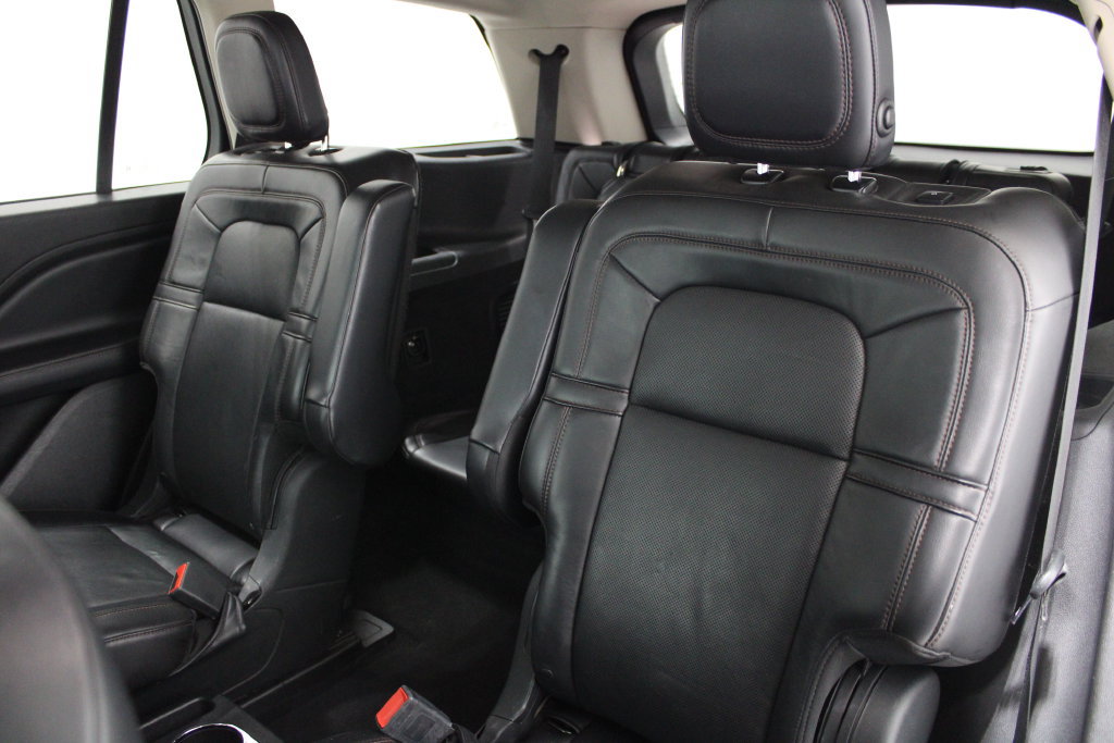 Used 2020 Lincoln Aviator Reserve w/ Elements Package Plus AWD/4WD image 19