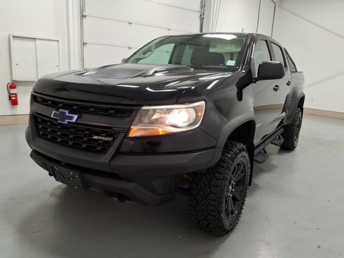 Used 2018 Chevrolet Colorado ZR2 w/ ZR2 Midnight Special Edition AWD/4WD image 7