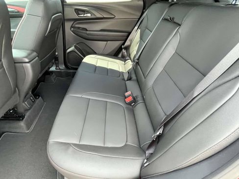 Used 2026 Chevrolet TrailBlazer RS w/ Convenience Package FWD image 8