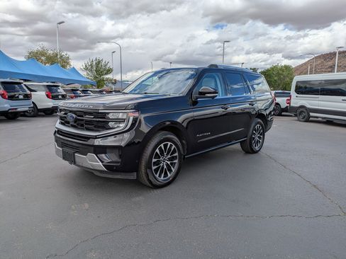 Certified 2025 Ford Expedition Platinum image 10