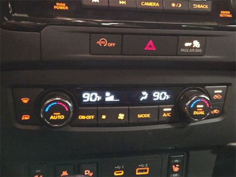 Used 2024 Nissan Frontier SV w/ SV Convenience Package image 18