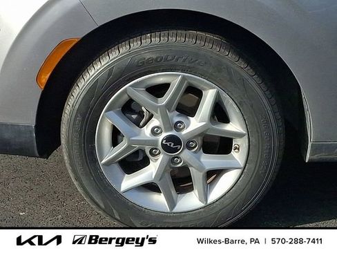 Certified 2024 Kia Soul LX w/ Option Group 015 image 10