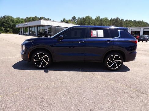 Used 2024 Mitsubishi Outlander SE Black Edition AWD/4WD image 5
