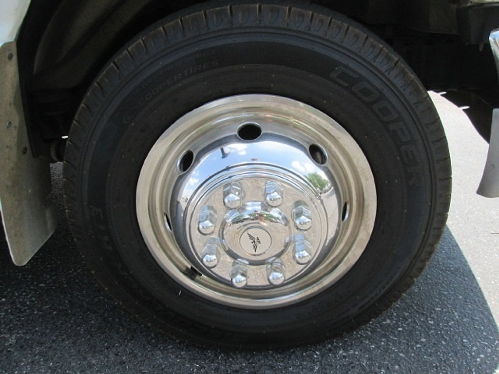Used 2003 Ford E-450 and Econoline 450 RWD image 12