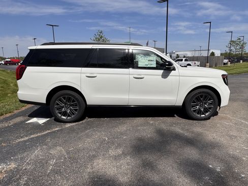 New 2025 Ford Expedition Max Platinum w/ Stealth Performance Package image 5