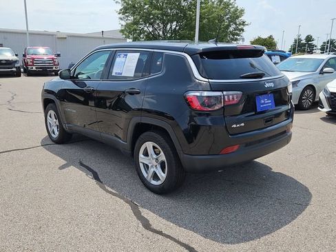 Used 2024 Jeep Compass Sport AWD/4WD image 3