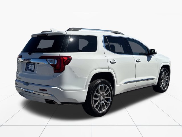 Used 2023 GMC Acadia Denali w/ Denali Technology Package FWD image 6