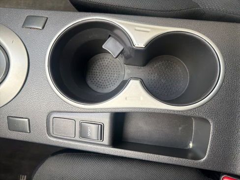 Used 2015 Nissan Rogue S w/ Convenience Package image 19