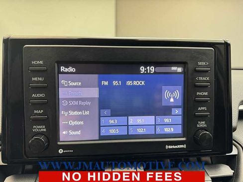 Used 2020 Toyota RAV4 XLE image 22