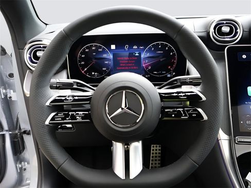 Certified 2025 Mercedes-Benz GLC 300 4MATIC image 32