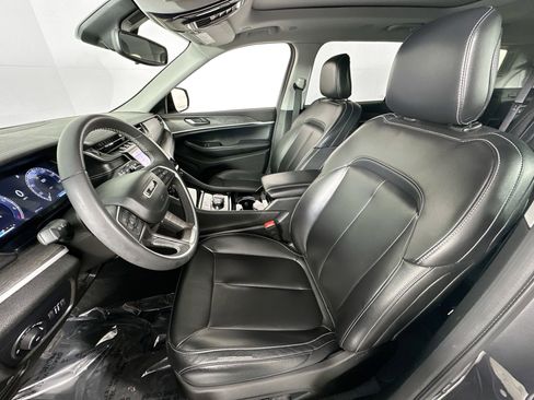 Used 2023 Jeep Grand Cherokee L Limited image 21