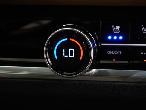 New 2026 Chevrolet Equinox ACTIV w/ Convenience Package III image 30