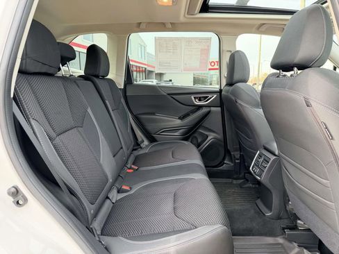 Used 2020 Subaru Forester Premium image 15