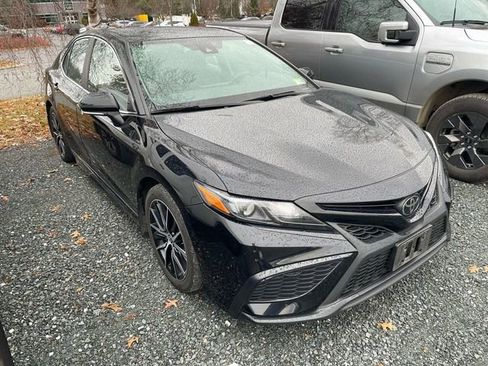 Certified 2023 Toyota Camry SE image 1