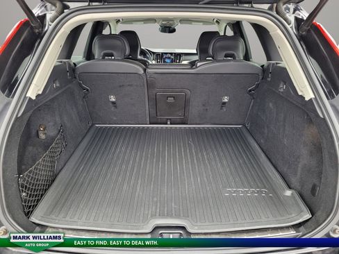 Used 2022 Volvo XC60 B5 Inscription w/ Advanced Package image 30