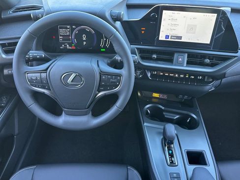 Used 2026 Lexus UX 300h FWD image 14