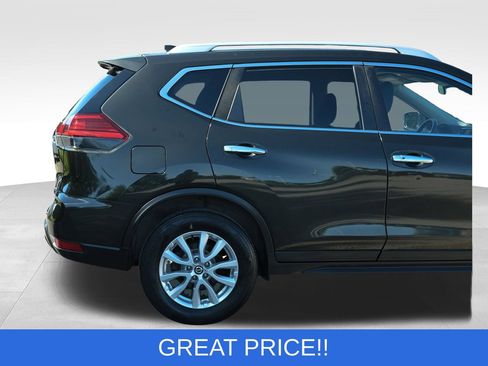 Used 2017 Nissan Rogue SV AWD/4WD image 12