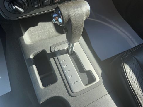 Used 2018 Nissan Frontier PRO-4X w/ Pro-4x Luxury Package image 38