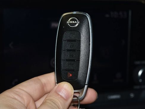 Certified 2023 Nissan Rogue SL FWD image 17