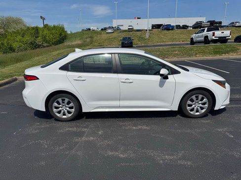 Certified 2024 Toyota Corolla LE FWD image 2