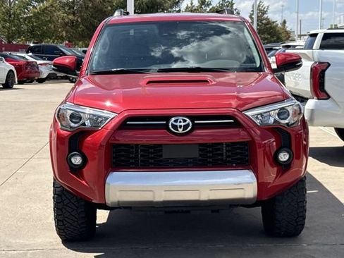 Used 2024 Toyota 4Runner TRD Off-Road Premium AWD/4WD image 6