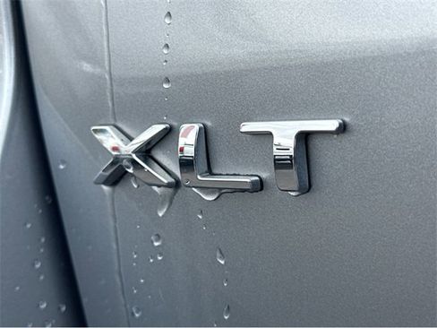 Certified 2022 Ford Expedition XLT image 21