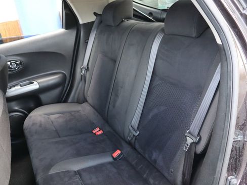 Used 2015 Nissan Juke SV w/ Technology Package image 12