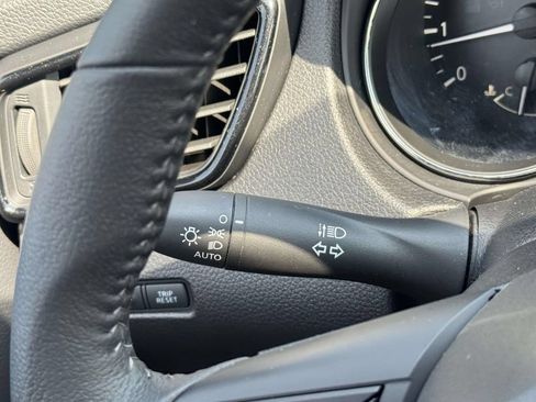 Used 2020 Nissan Rogue SV AWD/4WD image 22