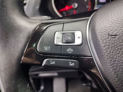 Used 2019 Volkswagen Tiguan SE w/ Panoramic Sunroof Package image 28