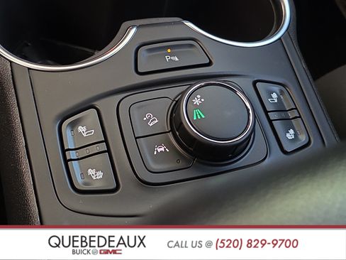 Used 2022 GMC Terrain SLT w/ Tech Package FWD image 19