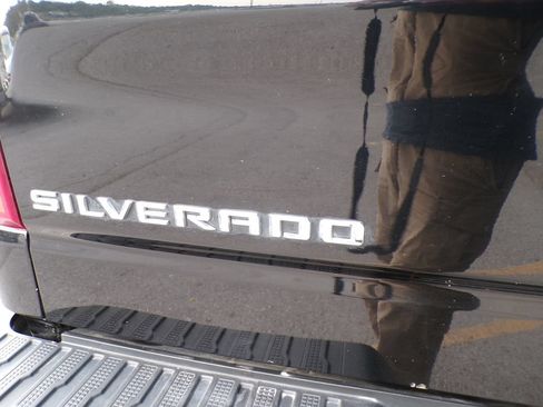 Used 2023 Chevrolet Silverado 1500 RST AWD/4WD image 17