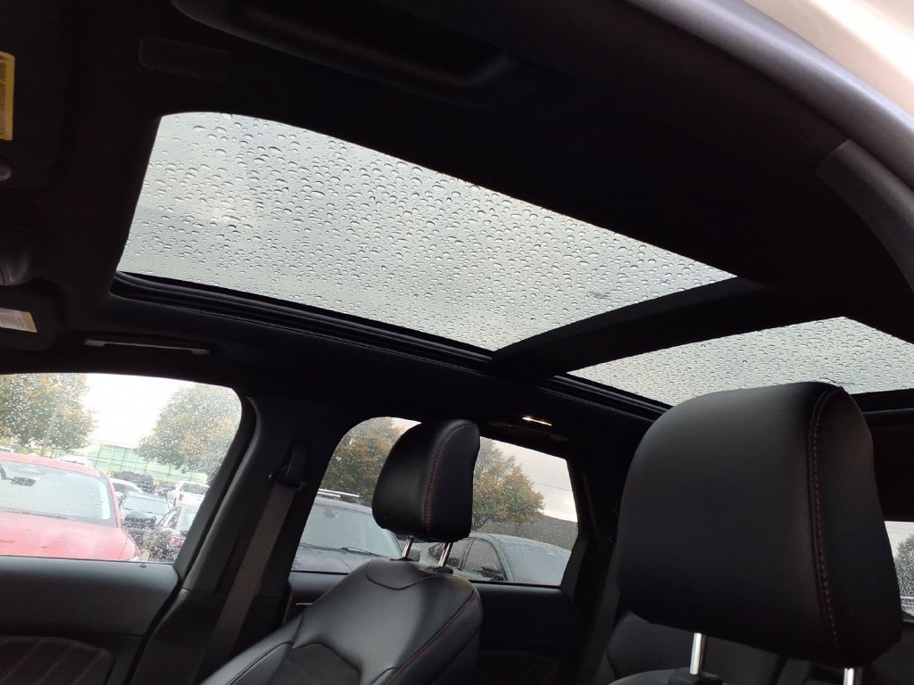Used 2024 Ford Edge SEL AWD/4WD image 11