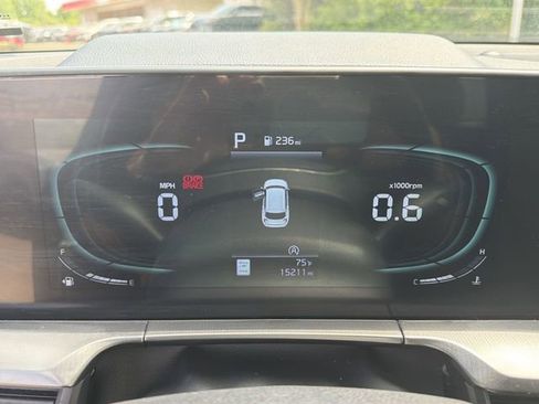 Used 2025 Kia Telluride S FWD image 15