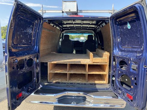 Used 2013 Ford E-350 and Econoline 350 Super Duty w/ Exterior Upgrade Pkg image 13