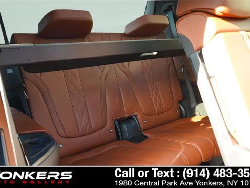 Used 2024 BMW X7 M60i w/ Executive Package image 76