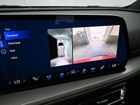 New 2026 Chevrolet Traverse LT w/ Driver Confidence Package FWD image 26