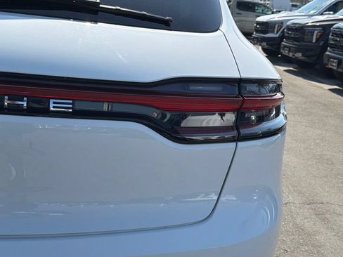 Used 2023 Porsche Macan S AWD/4WD image 17