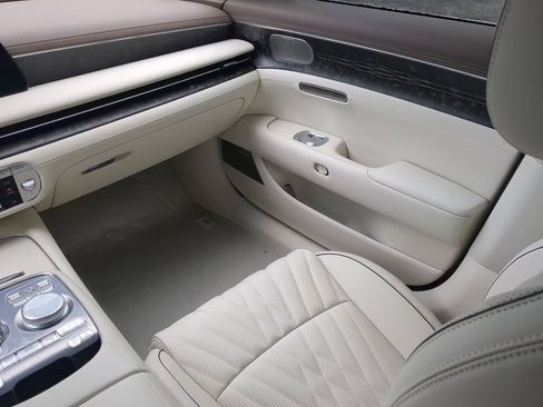 New 2025 Genesis G90 3.5T image 17