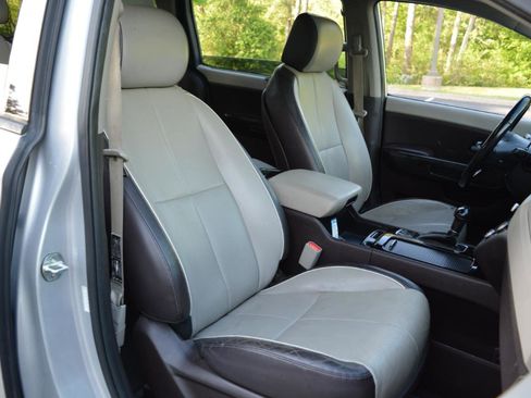 Used 2015 Kia Sedona SX Limited image 24